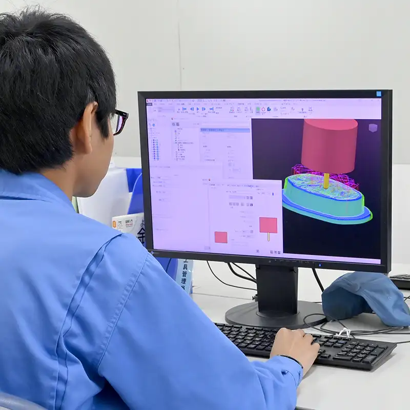 業務内容：設計CAD/CAM